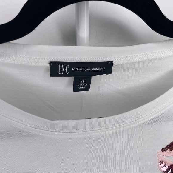 NWT INC Sequin Lips Tshirt - Picture 6 of 7